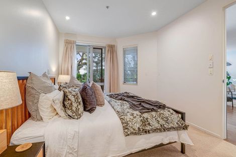 Photo of property in 1/7 The Promenade, Takapuna, Auckland, 0622