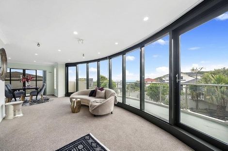 Photo of property in 9 Bury Grove, Strathmore Park, Wellington, 6022