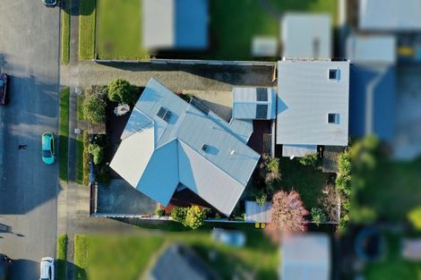 Photo of property in 107 Ryder Crescent, Levin, 5510
