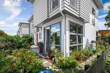 Photo of property in 30 Grey Warbler Road, Hobsonville, Auckland, 0616