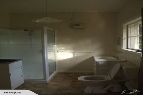 Photo of property in 16 Hinau Street, Eastbourne, Lower Hutt, 5013