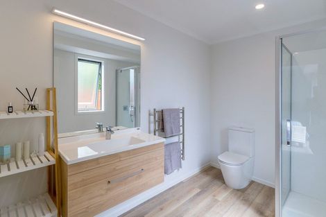 Photo of property in 6 Saint Vincent Way, Waikanae, 5036