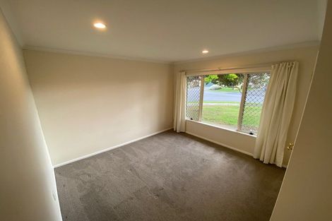 Photo of property in 14 Glencullen Place, Dannemora, Auckland, 2016