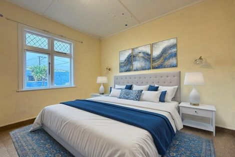 Photo of property in 2 Aparima Avenue, Miramar, Wellington, 6022