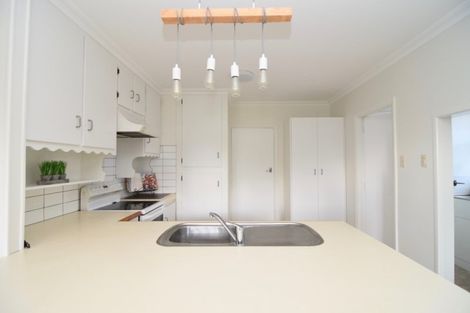 Photo of property in 9 Armstrong Avenue, Carterton, 5713