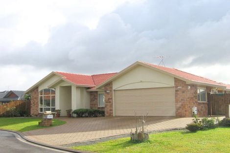 Photo of property in 5 Brosna Place, East Tamaki, Auckland, 2016