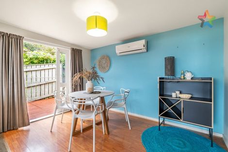Photo of property in 28 Hollies Crescent, Johnsonville, Wellington, 6037
