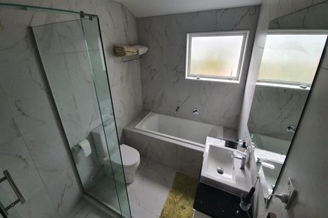 Photo of property in 10a Carbine Road, Mount Wellington, Auckland, 1060