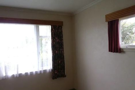Photo of property in 24 Pitama Road, Awapuni, Palmerston North, 4412