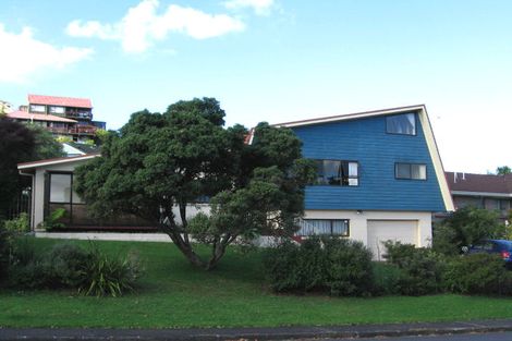 Photo of property in 9 Puawai Place, Northcote, Auckland, 0627