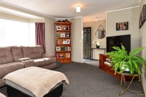 Photo of property in 31 Rosehill Place, Nawton, Hamilton, 3200