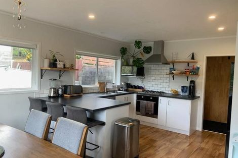 Photo of property in 4 Bright Way, Lower Vogeltown, New Plymouth, 4310