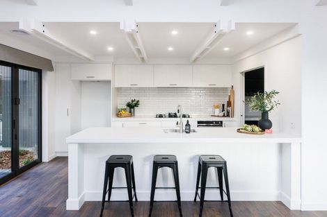 Photo of property in 1 Te Ara Lane, Hokowhitu, Palmerston North, 4410