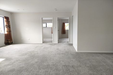 Photo of property in 12 Han Court, Glen Eden, Auckland, 0602