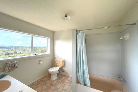 Photo of property in 74 Deacon Road, Riverhead, Kumeu, 0892