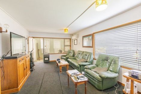 Photo of property in 1/17 Francis Drake Street, Waipukurau, 4200