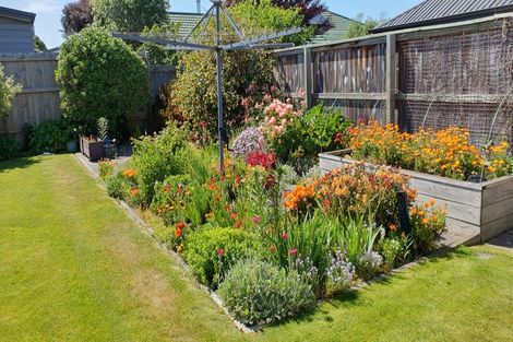 Photo of property in 51 Palmers Road, New Brighton, Christchurch, 8083