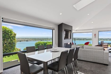 Photo of property in 63 Te Awakura Terrace, Mount Pleasant, Christchurch, 8081