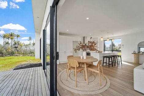 Photo of property in 61 Hauraki Road, Leigh, Warkworth, 0985