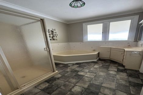 Photo of property in 220 Woodside Road, Woodside, Greytown, 5794