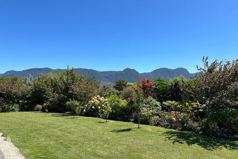 Photo of property in 12 Mcdonald Place, Collingwood, 7073