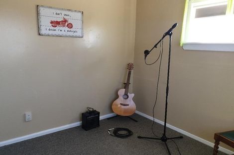 Photo of property in 10 Leicester Street, Patea, 4520