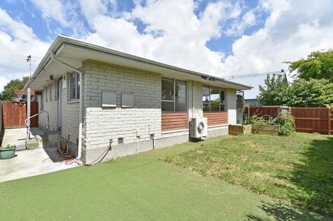Photo of property in 1/40 Prestons Road, Redwood, Christchurch, 8051