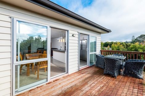 Photo of property in 13 Cartmel Avenue, Massey, Auckland, 0614