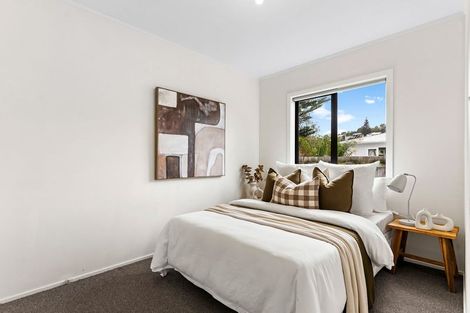 Photo of property in 9 Ivy Place, Birkdale, Auckland, 0626