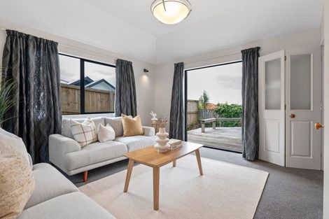 Photo of property in 57 Forest Lake Road, Forest Lake, Hamilton, 3200