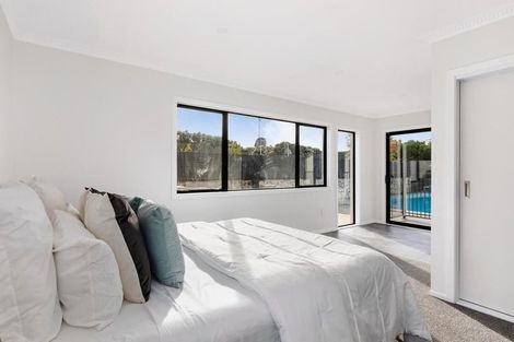 Photo of property in 31 Rewarewa Crescent, Waikanae, 5036