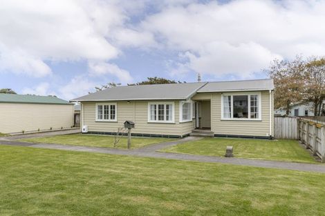 Photo of property in 17a Carey Street, Waitara, 4320