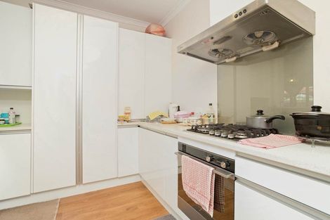 Photo of property in 17 Jasper Avenue, Mount Roskill, Auckland, 1041