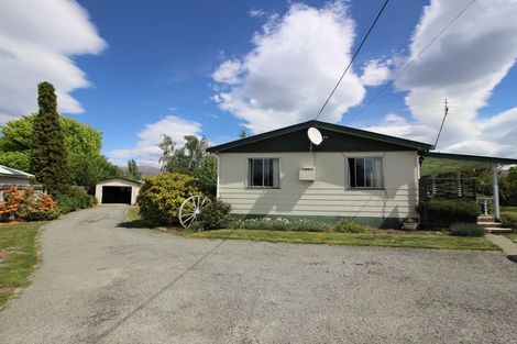 Photo of property in 4 Hallewell Road, Twizel, 7901