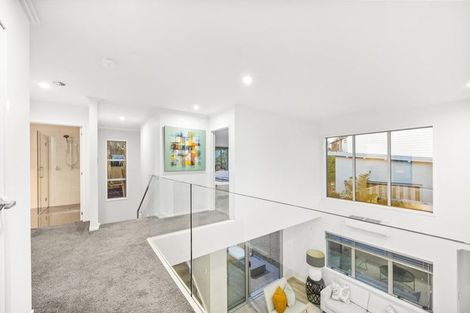 Photo of property in 8 Tuatini Place, Long Bay, Auckland, 0630