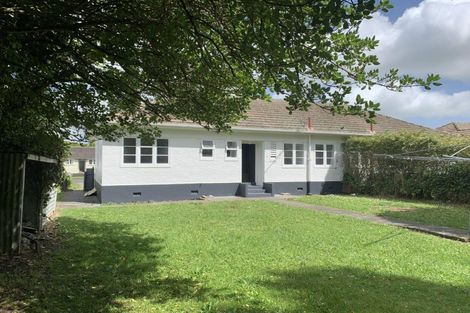 Photo of property in 7/9 Bell Street, Marton, 4710