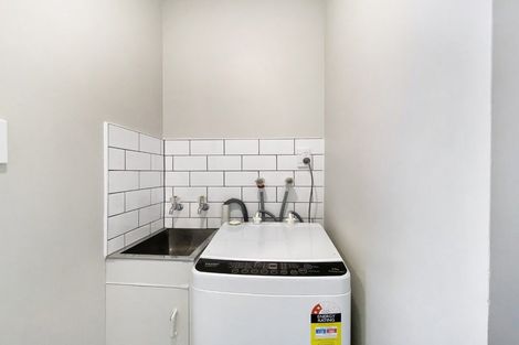 Photo of property in 3/22 Evelyn Place, Hillcrest, Auckland, 0627