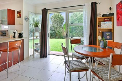 Photo of property in 27c Swanson Road, Henderson, Auckland, 0610