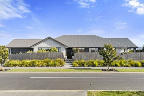 Photo of property in 2 Pimelea Street, Papamoa Beach, Papamoa, 3118
