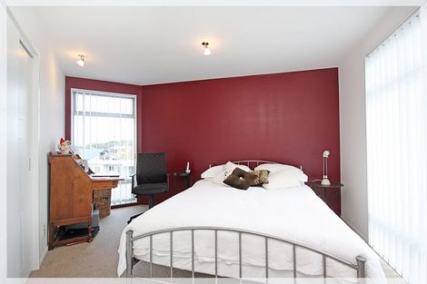 Photo of property in 9 Trafalgar Street, Foxton Beach, Foxton, 4815