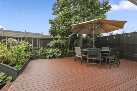 Photo of property in 198 Captain Springs Road, Onehunga, Auckland, 1061