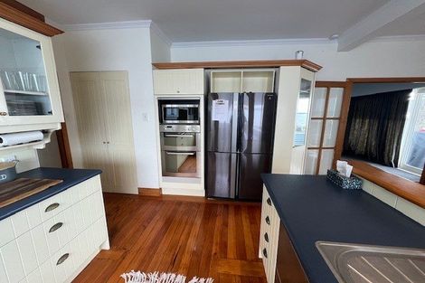 Photo of property in 48 The Esplanade, Eastern Beach, Auckland, 2012
