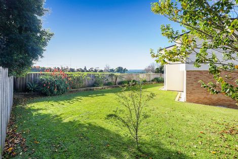 Photo of property in 80h Tirimoana Road, Te Atatu South, Auckland, 0602