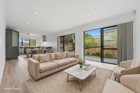 Photo of property in 2 Spring Valley Place, Oteha, Auckland, 0632