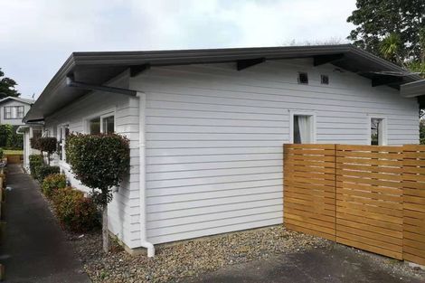 Photo of property in 11 Munstead Place, Hillcrest, Auckland, 0627