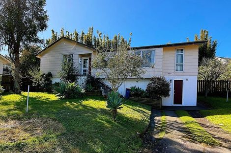 Photo of property in 67 Cedar Heights Avenue, Massey, Auckland, 0614