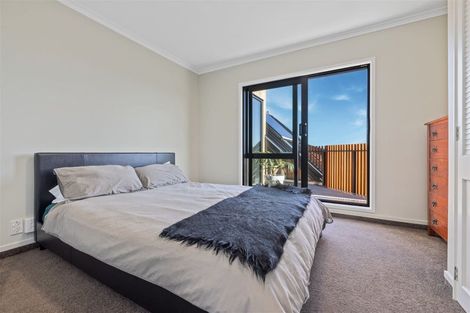 Photo of property in 92 Cannon Hill Crescent, Mount Pleasant, Christchurch, 8081