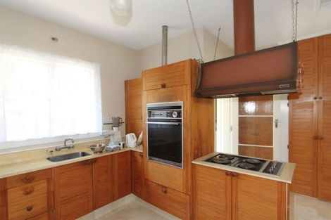 Photo of property in 39 Augusta Street, Redcliffs, Christchurch, 8081