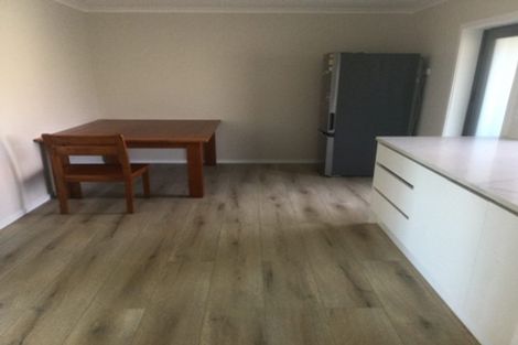 Photo of property in 216 Hillcrest Road, Hillcrest, Hamilton, 3216