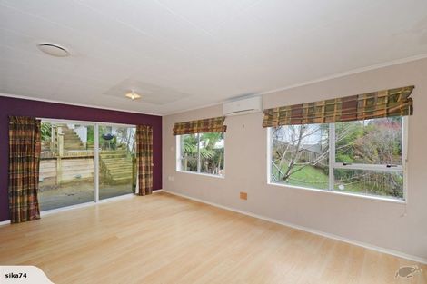 Photo of property in 76 Elmslie Road, Pinehaven, Upper Hutt, 5019